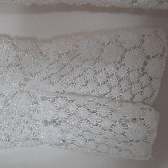 Alison Andrews White Cold Shoulder Bell Sleeve Dress - Picture 3 of 5